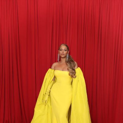Fans Think Beyonce Had A Boob Job As Star Rocks Sheer Dress At Oscars Party