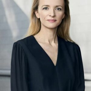 Delphine Arnault- Wiki, Age, Height, Net Worth, Husband (Updated on August  2023)